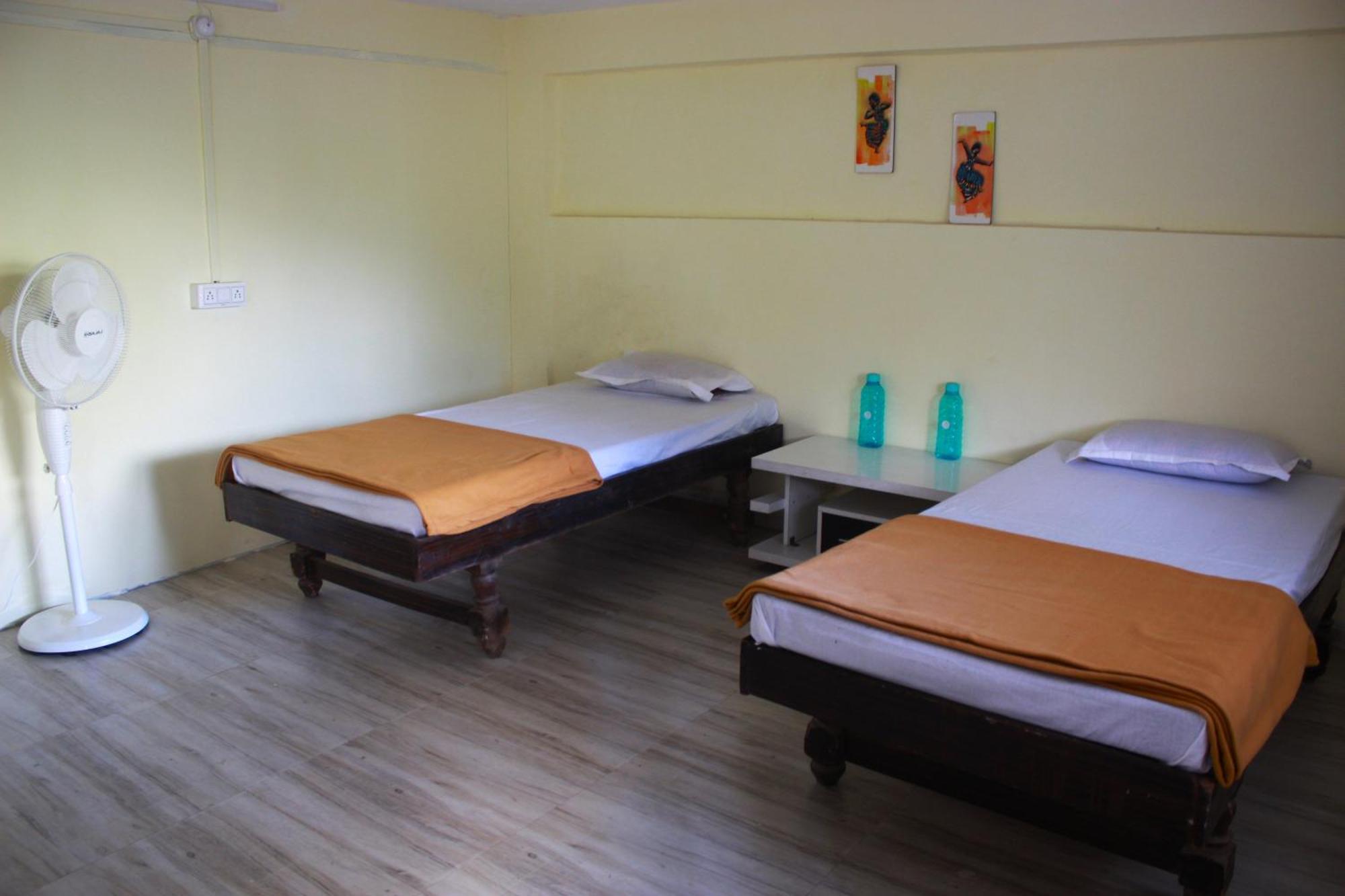 Gangotri Guest House Aurangābād Esterno foto